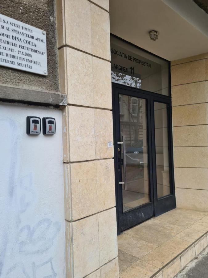 Central Arghezi Art Deco Apartment Piata Universitatii Bucharest Exterior photo
